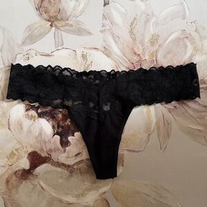 Victoria's Secret Black Lace-Trim Thong